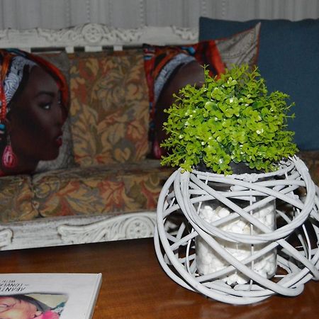 Lu'S Guest House Paarl Bagian luar foto